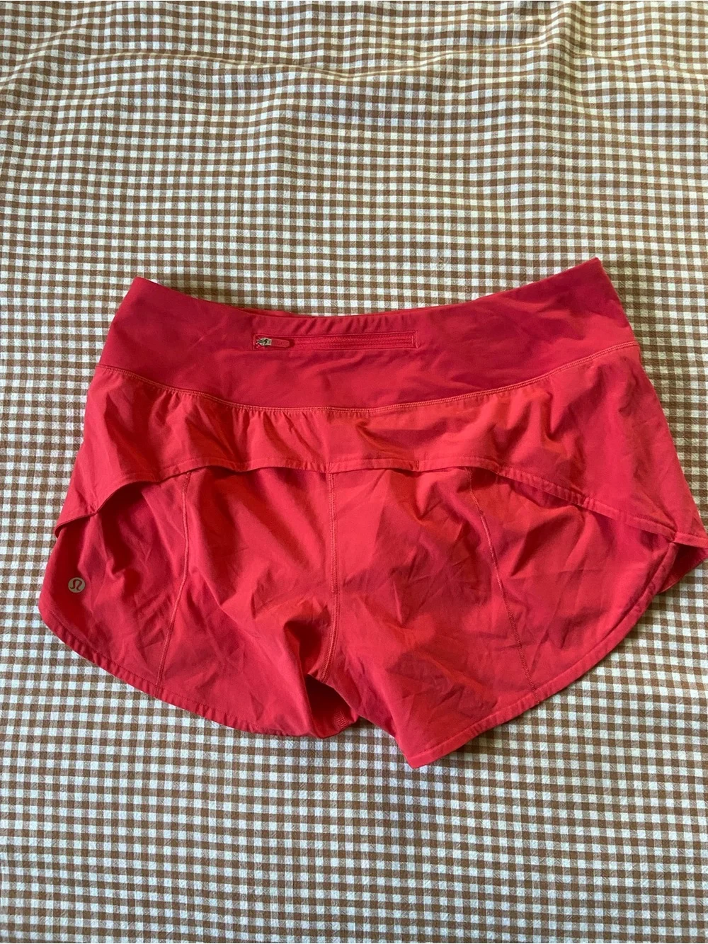 Lululemon Speed Up Shorts - Picture 3 of 6